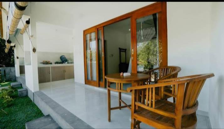 Okaoki Homestay Amed Extérieur photo
