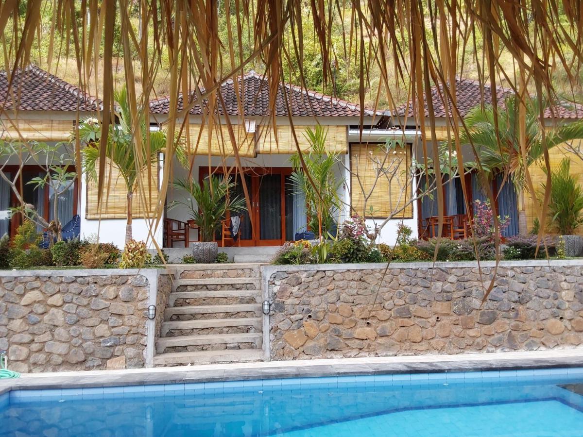 Okaoki Homestay Amed Extérieur photo